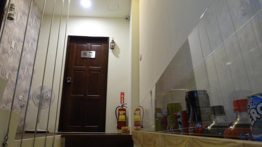 Meow G Cafe Hostel Hualien Rom bilde